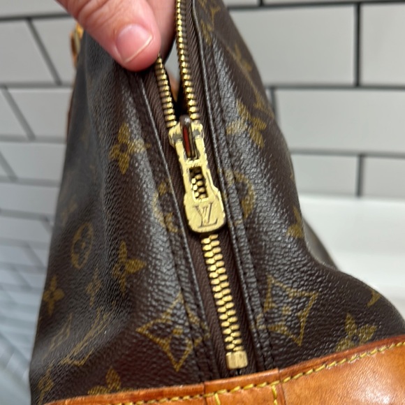 Louis Vuitton Brown and Tan Monogram Satchel - Picture 7 of 14
